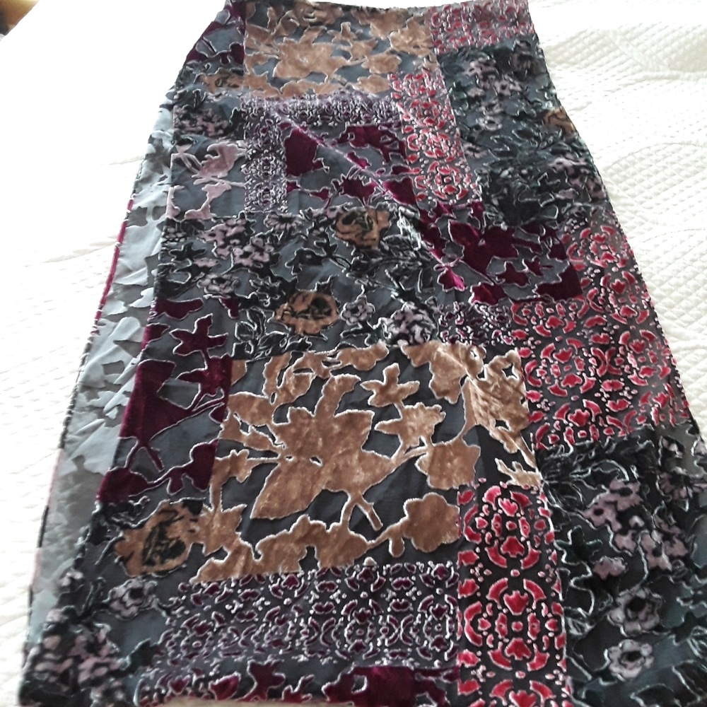 Scarf - Picture 2 of 3